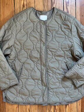 ISO H&M Quilted Liner